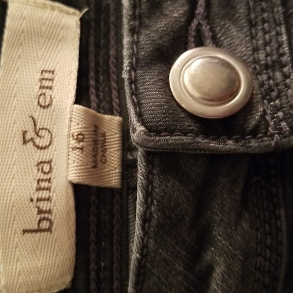 Brina & em jeans Stretchy Jeans - Picture 4 of 5